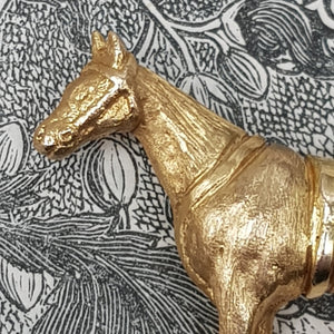 9k Gold Superb Tacked And Saddled Horse Mare Brooch Equestrian Vintage London Circa 1976
