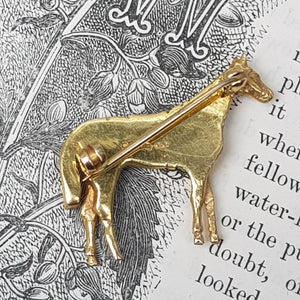 9k Gold Superb Tacked And Saddled Horse Mare Brooch Equestrian Vintage London Circa 1976
