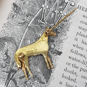 9k Gold Superb Tacked And Saddled Horse Mare Brooch Equestrian Vintage London Circa 1976