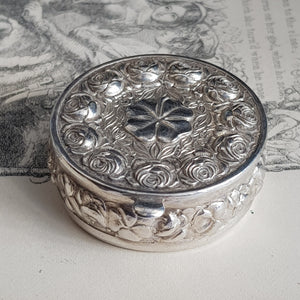 Sterling Silver English Rose And Clover Leaf Round Drum Pill Box Vintage Circa 1980's