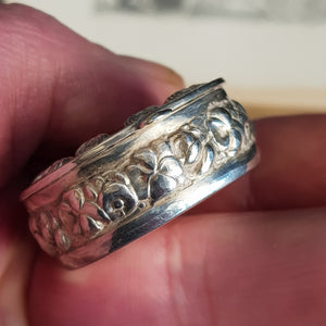 Sterling Silver English Rose And Clover Leaf Round Drum Pill Box Vintage Circa 1980's
