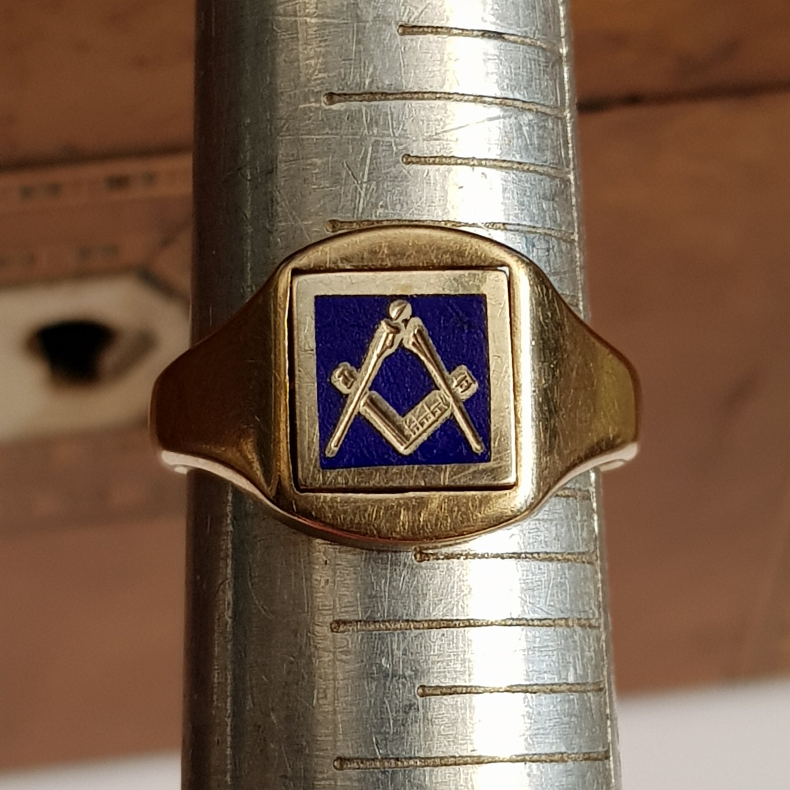 9ct Gold Enamel Masonic Tools Reversable Signet Ring Size UK P 1/2 Vintage Birmingham Circa 1989