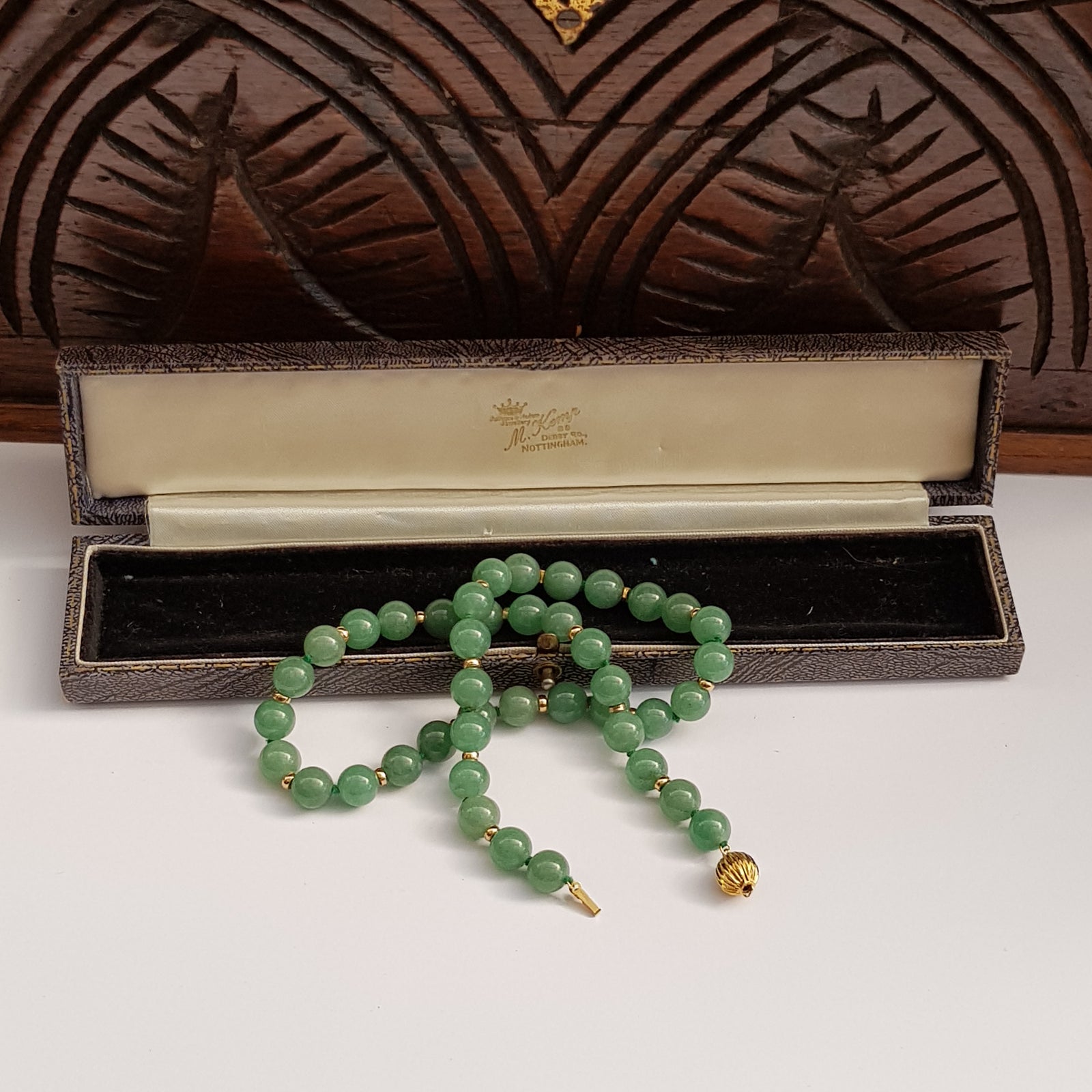 14k Gold Fitted 18 Inch Jade Beaded Necklace Vintage Circa 1970's