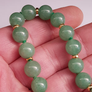 14k Gold Fitted 18 Inch Jade Beaded Necklace Vintage Circa 1970's