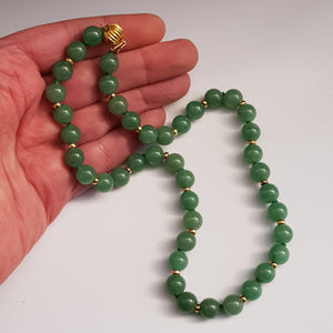 14k Gold Fitted 18 Inch Jade Beaded Necklace Vintage Circa 1970's
