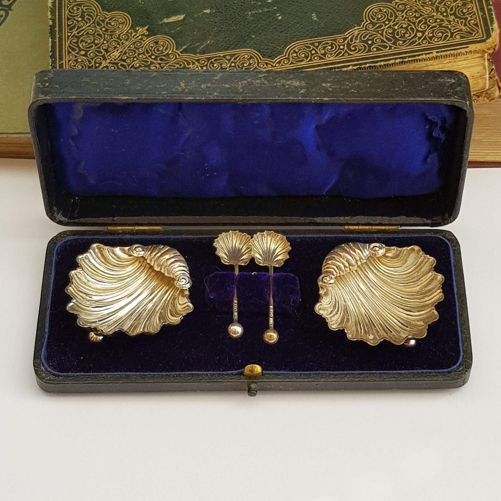 Sterling Silver Set Of Clam Shell Table Salts With Spoons Antique Birmingham Circa 1901