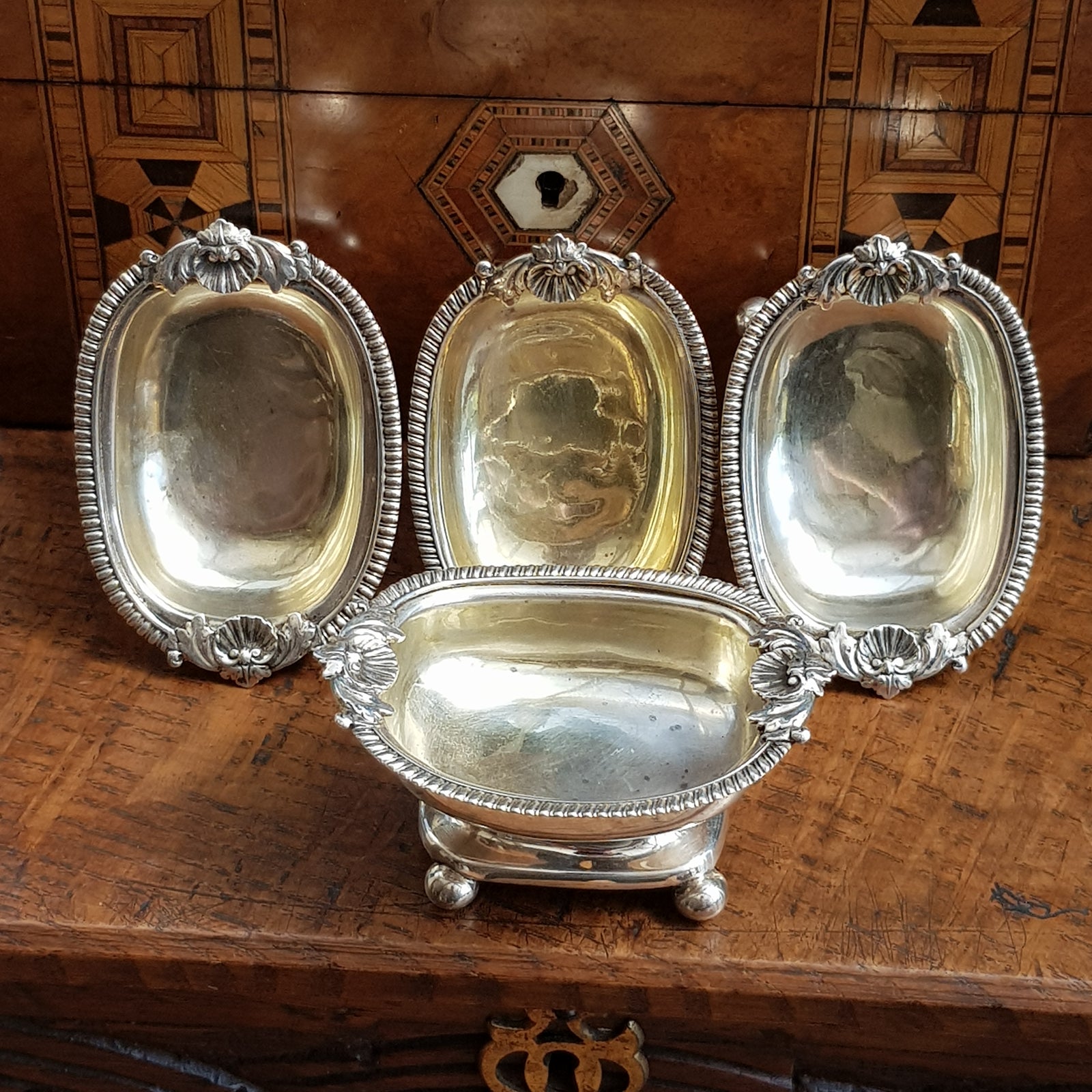 Rare Sterling Silver Set Of x4 Shelled Oak Leaf Trencher Salts Antique Georgian Circa 1811