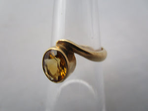 9K Yellow Gold And Citrine Twist Ring Sheffield 2001