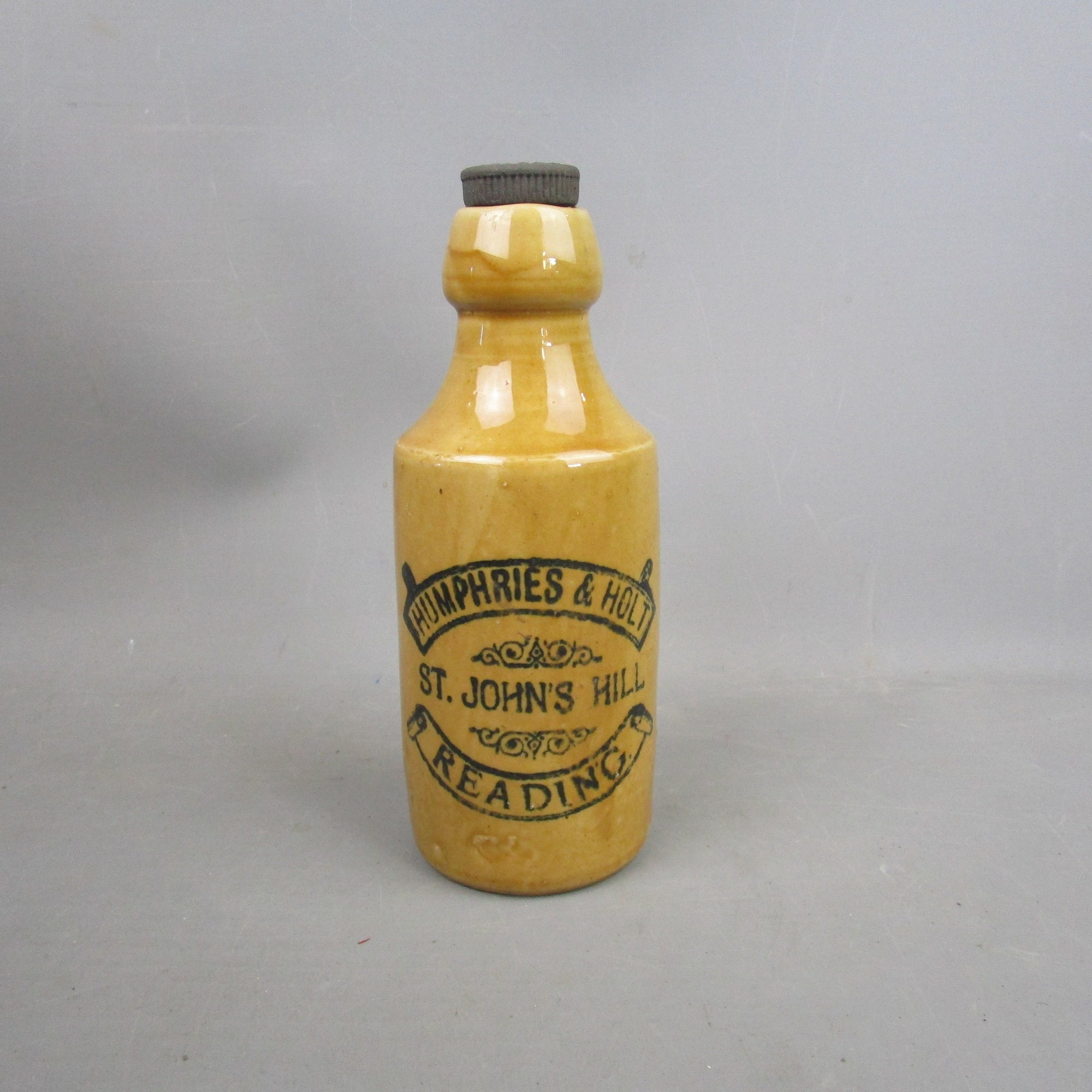 Humphries & Holt St Johns Hill Reading Brown Stoneware Ginger Beer Bottle Antique c1900
