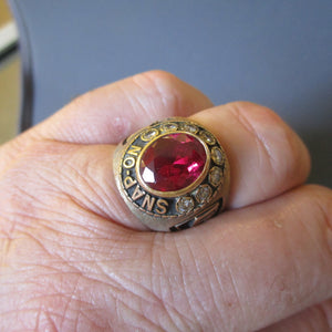 Snap On Area Managers Dealers 40 Years Service Ruby And Diamond Set Ring In 10kt Gold Vintage c1964