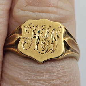 Antique 18k Gold Shield Signet Ring Size UK R English Hallmark 1918