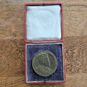 King Edward VII and Queen Alexandria 1902 Coronation Medal Coin Boxed Antique