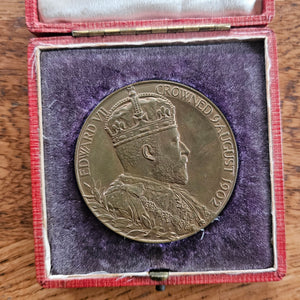 King Edward VII and Queen Alexandria 1902 Coronation Medal Coin Boxed Antique