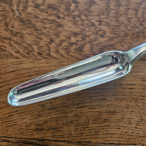 Heraldic Crest English Sterling Silver Marrow Scoop by William Eley I, William Fearn & William Chawner Antique Georgian