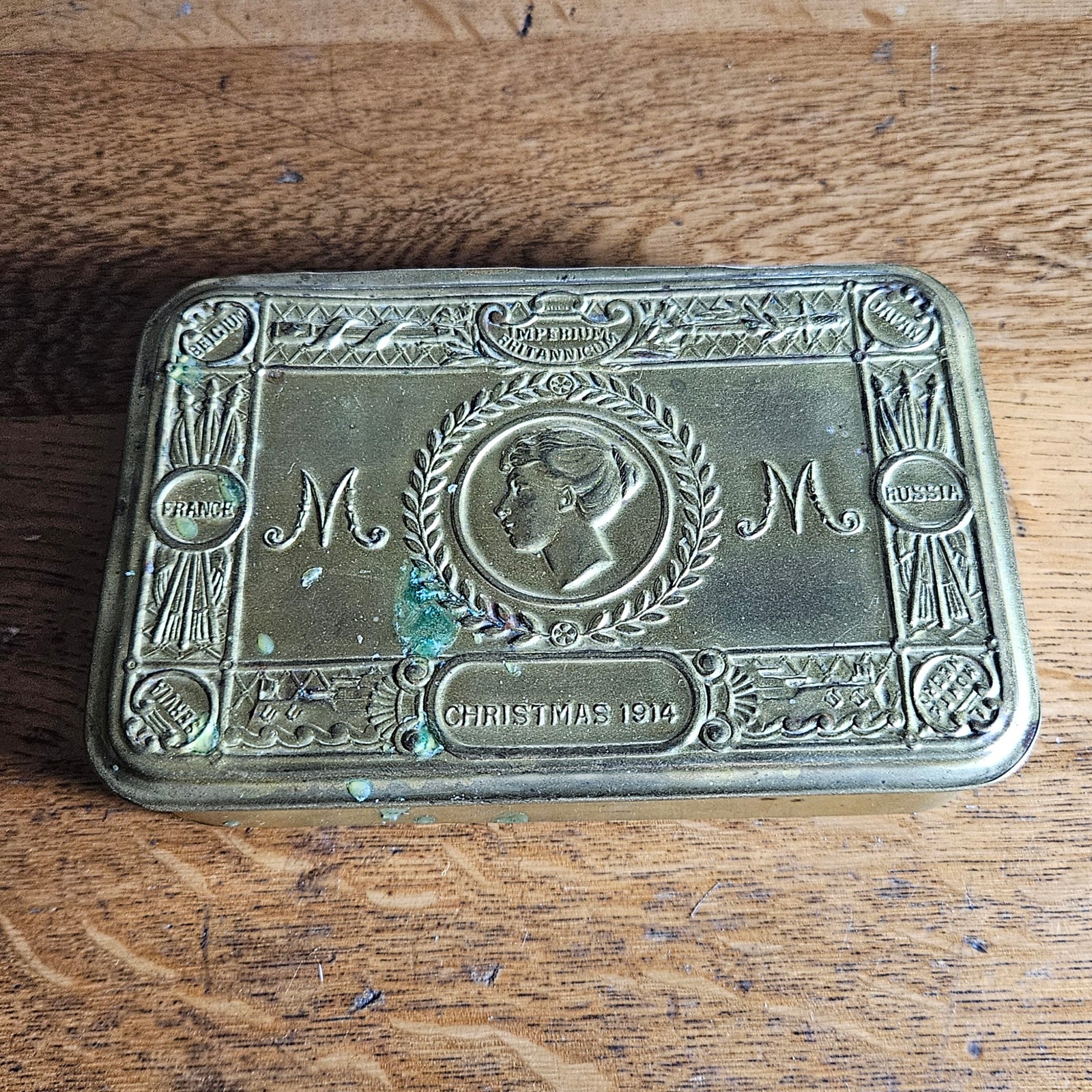 WWI 1914 Queen Mary Christmas Tin Gilded Brass Antique