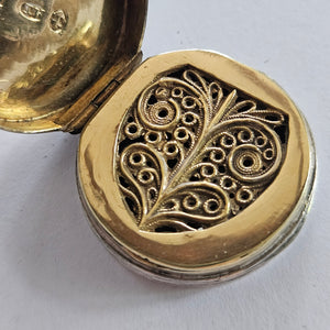 Rare Circular Draught Piece Georgian 1814 Sterling Silver Vinaigrette Box by Matthew Linwood Antique