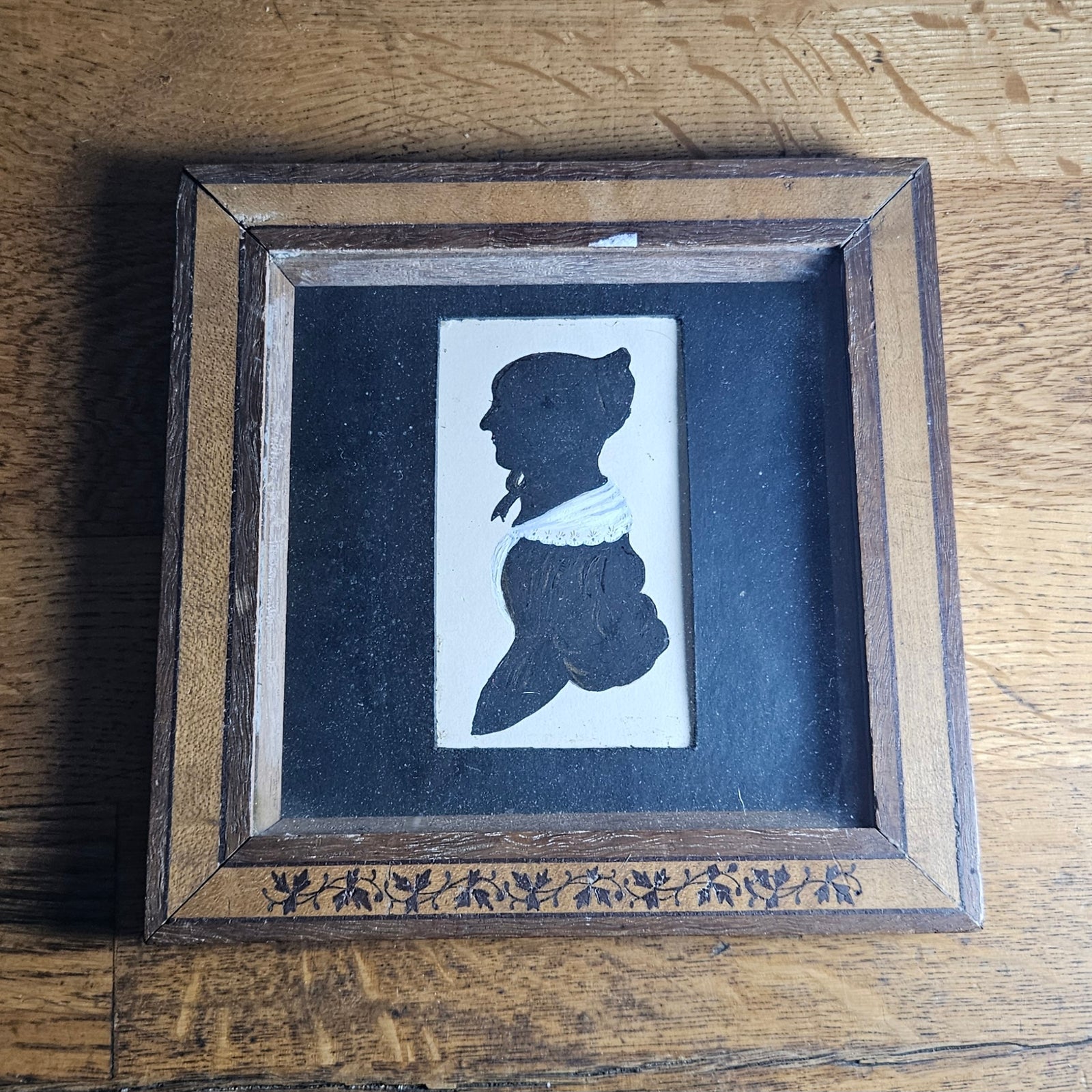 19th Century Silhouette of a Lady Portrait Picture Antique Georgian