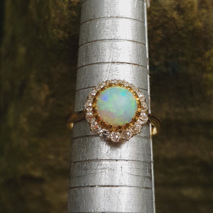 Superb 18k Gold Diamond And Opal Cabochon Daisy Cluster Ring Size U.K N 1/2 Vintage Art Deco circa 1920's