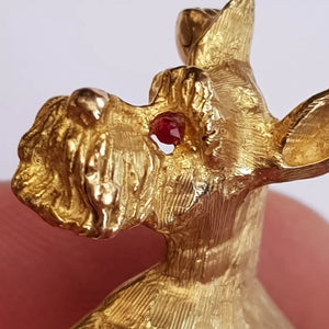 9k Gold Ruby Eye Set Scottish Terrier Dog Brooch Vintage London circa 1965