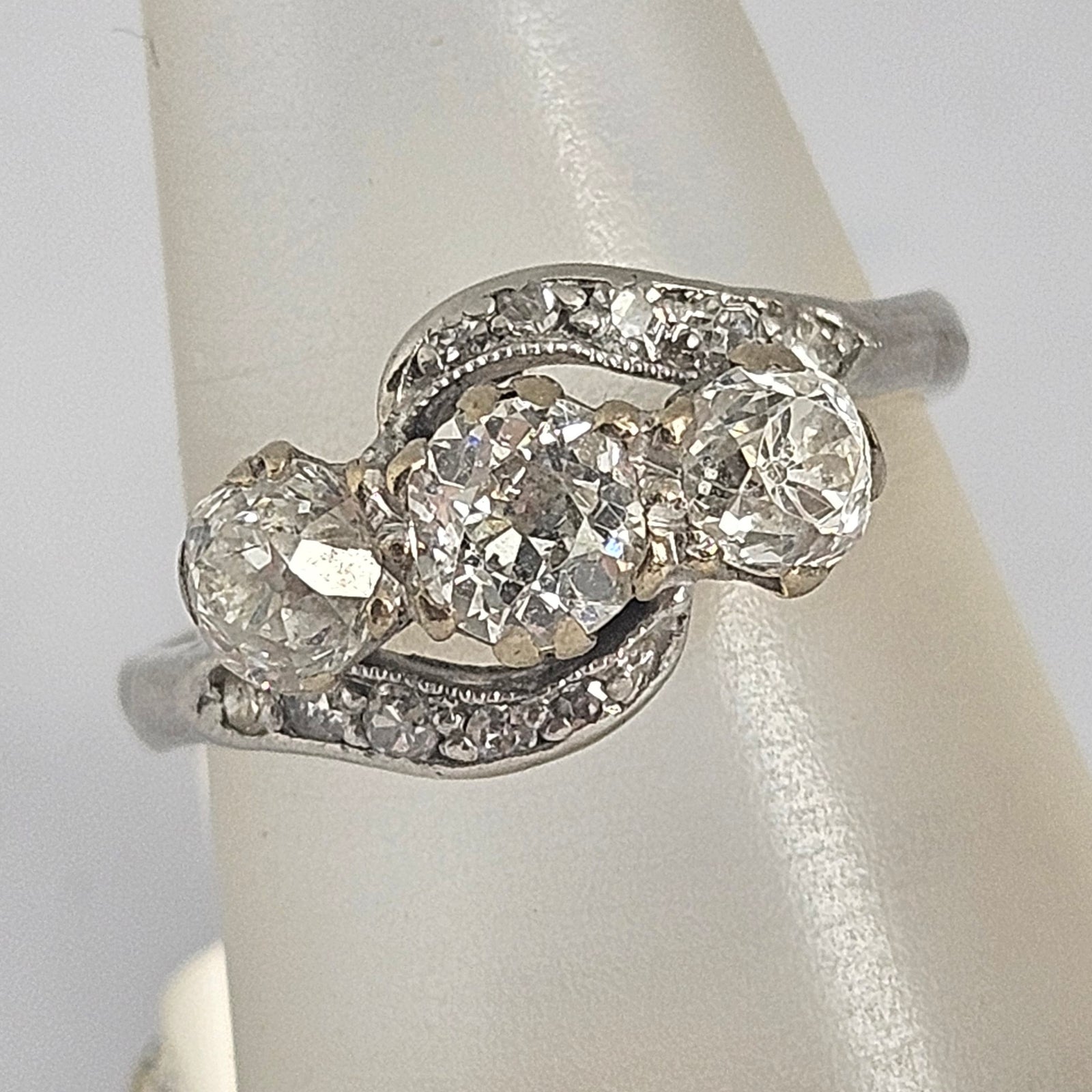 Triple Diamond Approx. 0.8ct 18k White Gold Ring Vintage Art Deco c1920
