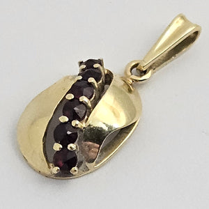 Garnet in 14k Gold Pendant Vintage c1980