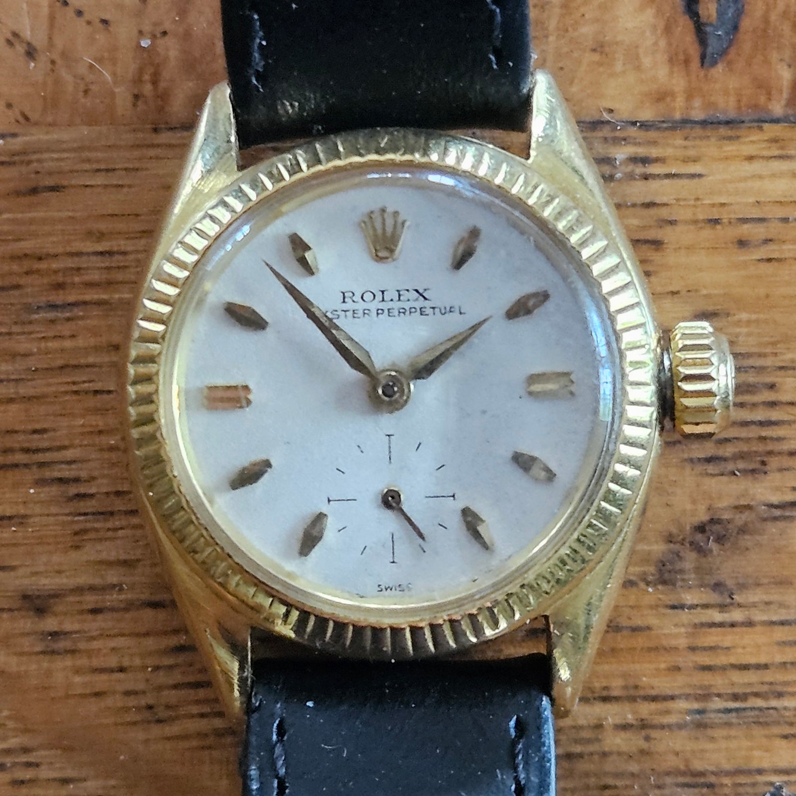 18k Gold Rolex Ladies Wrist Watch Leather Strap Vintage c1950