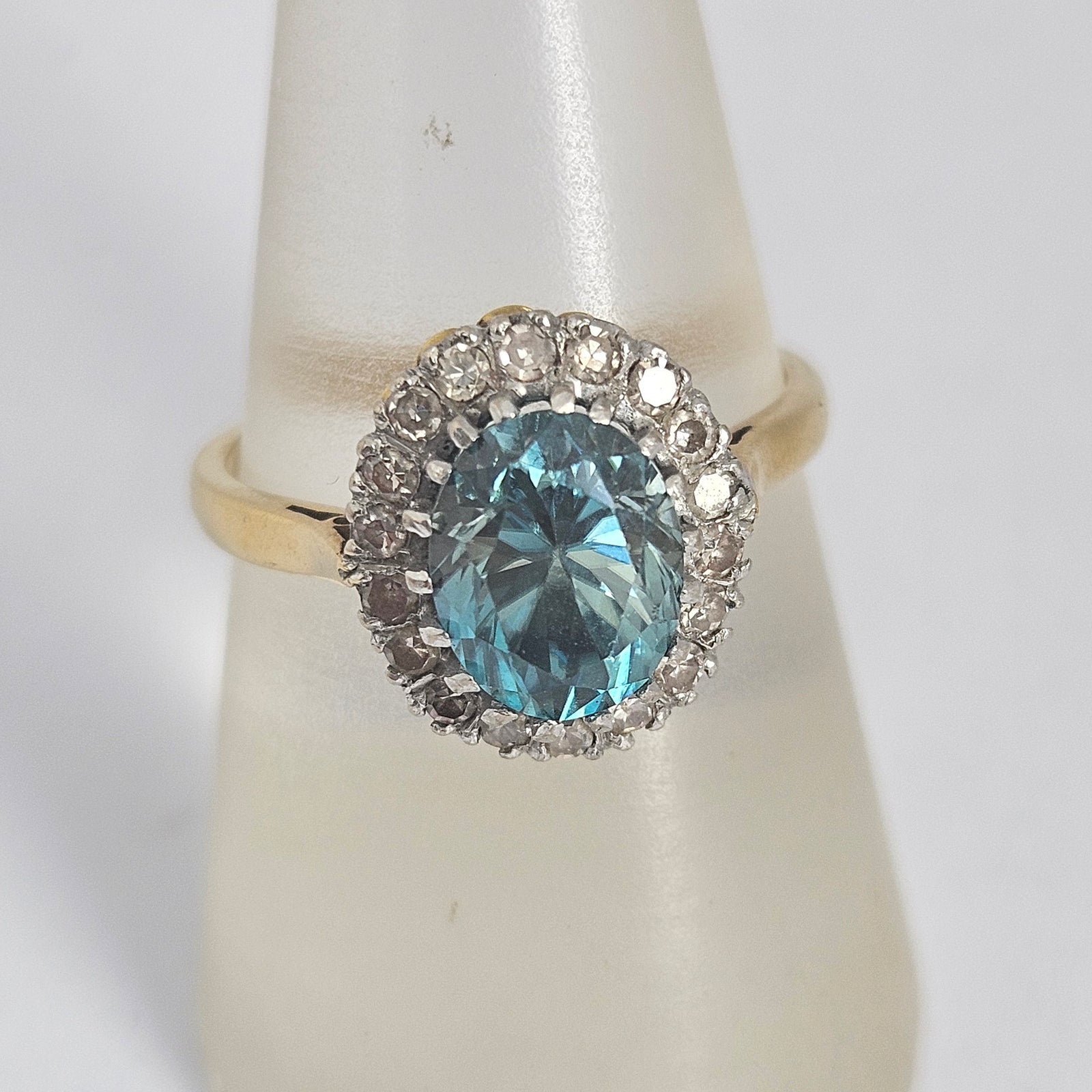Blue Topaz and Diamond 18k Gold Cluster Ring Vintage