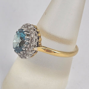 Blue Topaz and Diamond 18k Gold Cluster Ring Vintage