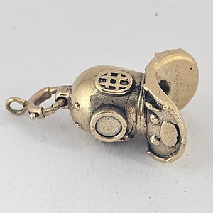 Deep Sea Divers Helmet 9k Gold Charm or Pendant Vintage c1960