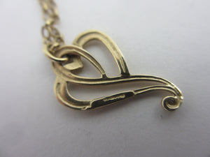 English 9k Gold Heart Pendant Necklace Vintage