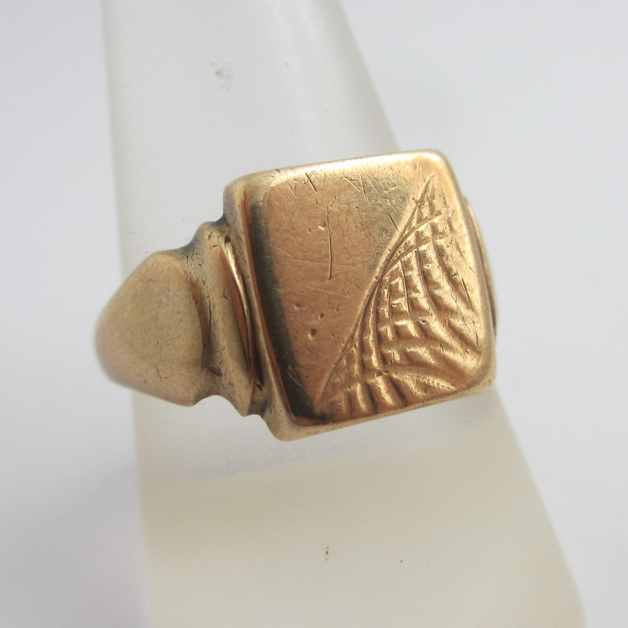 Signet Ring 9k Gold Vintage 1985 Size R