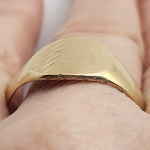 9k Gold Signet Ring Vintage c1950 Size UK X