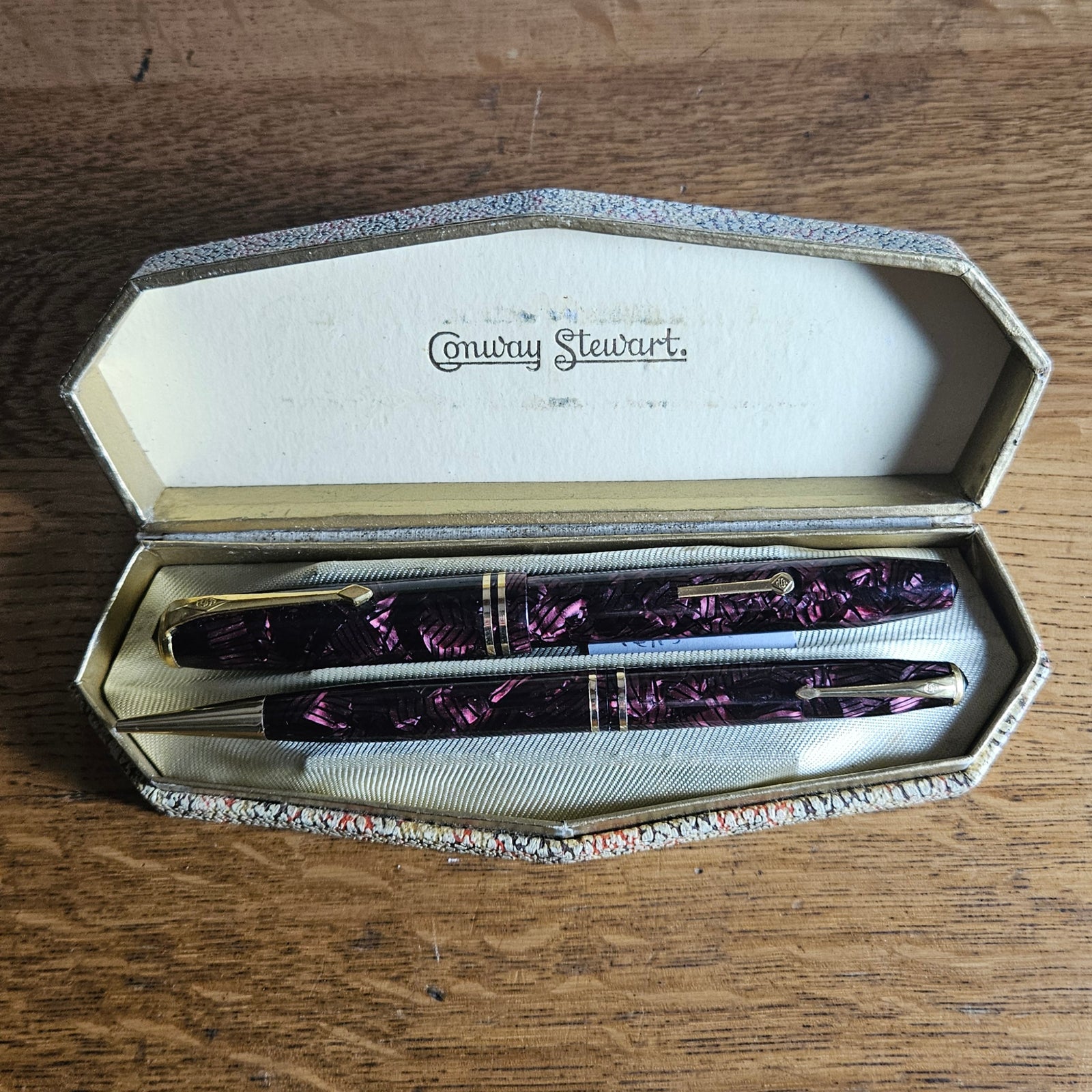 Pair of Conway Stewart Pen and Fountain Pen 14k Gold Nib Boxed Vintage Art Deco