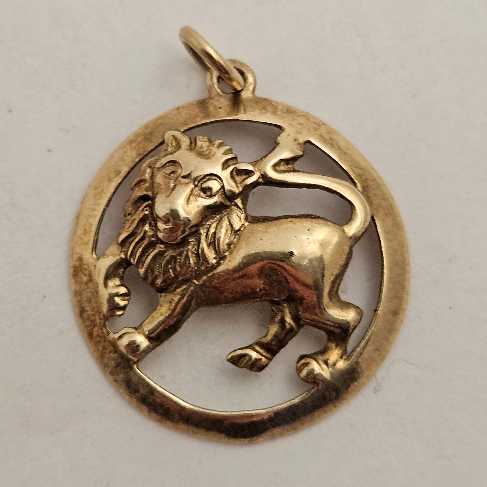 Leo the Lion Zodiac Star Sign 9k Gold Pendant or Charm Vintage English Hallmark