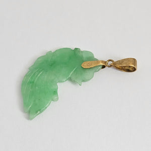 Carved Half Moon Chinese Jade 14k Gold Pendant Vintage c1930