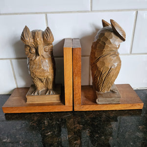 Pair of Carved Oak Owl Bord Book Shelf Ends Vintage