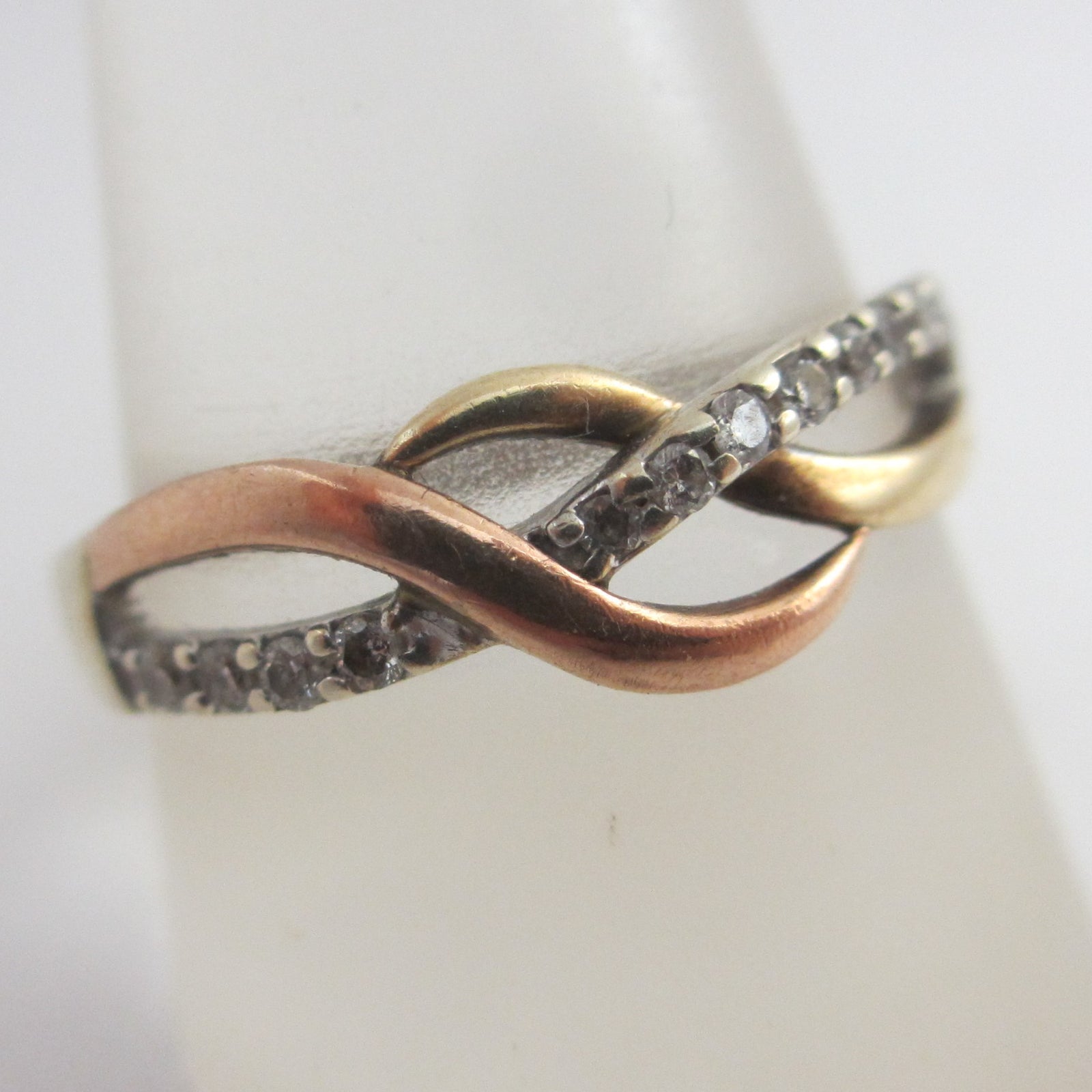 Diamond and 9k Gold Lovers Knot Ring Size UK U Vintage c1980