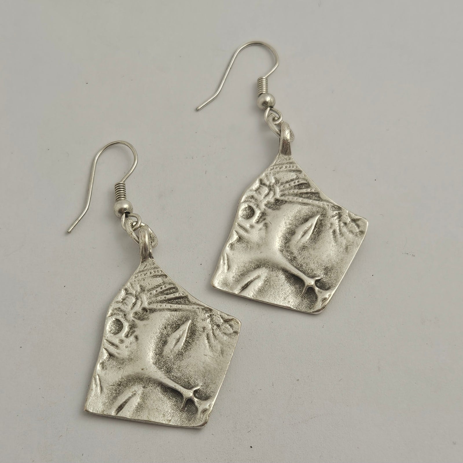 Ladies Face Dangling Silver Plate Drop Earrings Vintage