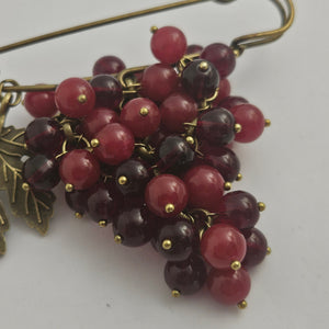 Bunch Red Garnet Grapes on Base Metal Brooch Pin Vintage
