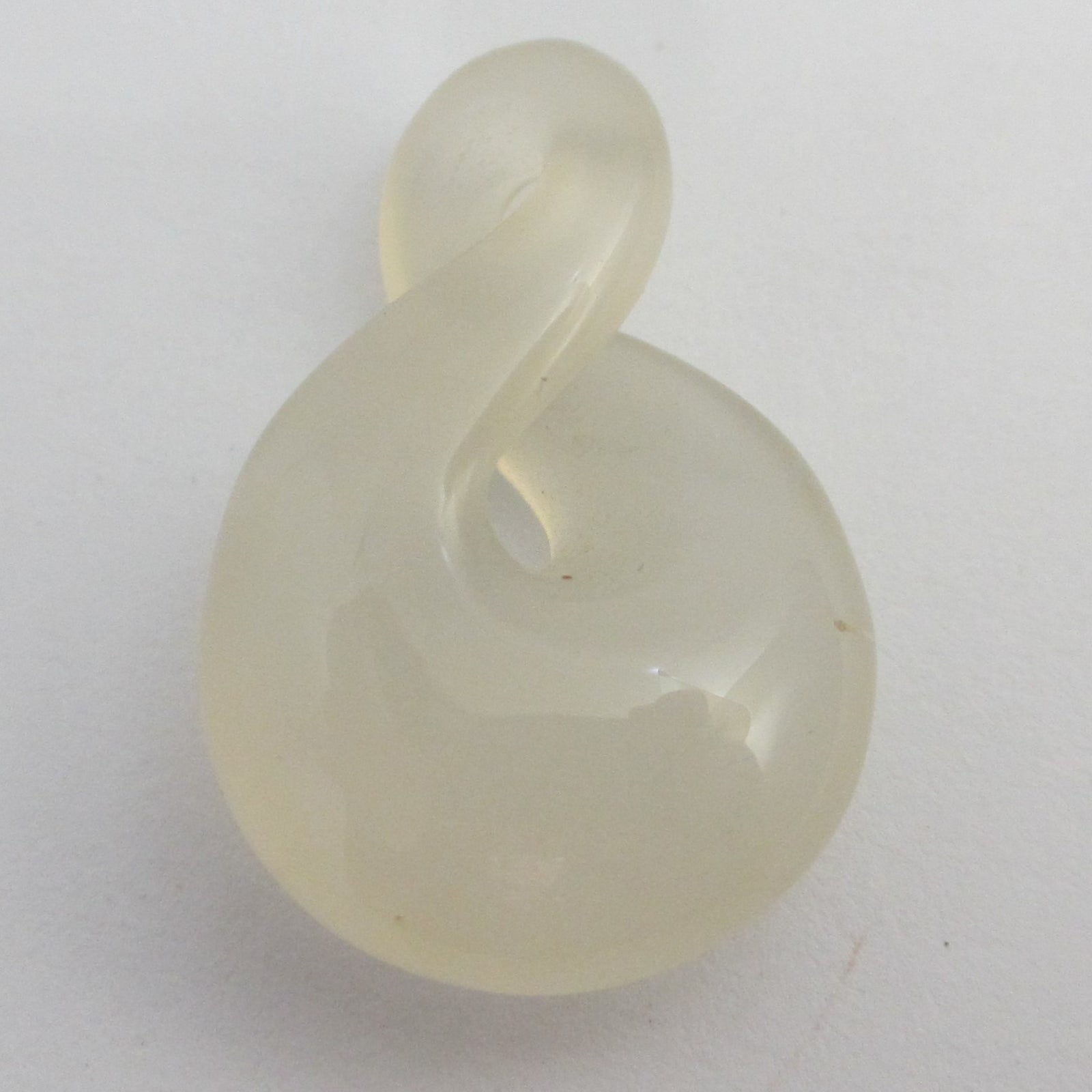 Maori Pikorua or Twist Agate Pendant Vinatge Art Deco c1920