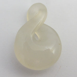 Maori Pikorua or Twist Agate Pendant Vinatge Art Deco c1920