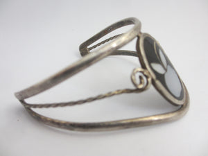 Mother of Pearl Apple Mexican Sterling Silver Bangle Bracelet Vintage