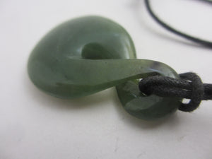 New Zealand Greenstone Nephrite Jade Pendant Vintage