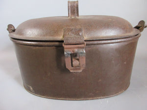 Large Decorative Iron Oval Cooking Pot Antique c1913