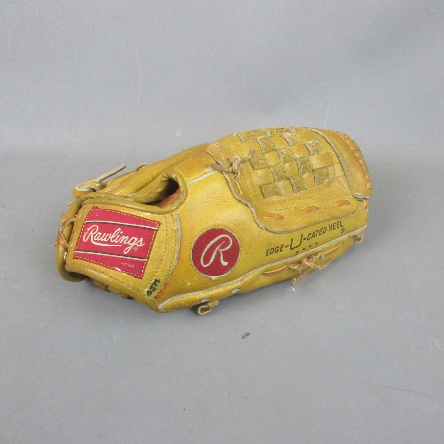 Hand Stitched Brown Leather Rawlings Baseball Glove Vintage c1970